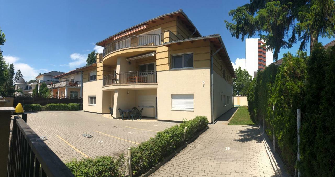 Yellow Sun Apartman Siófok Exterior foto